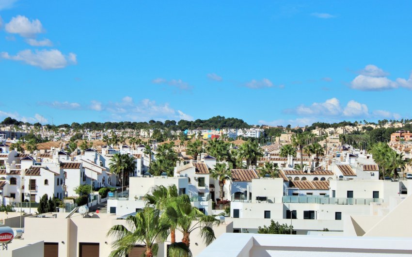 Herverkoop - Villa -
Villamartín - PAU 8