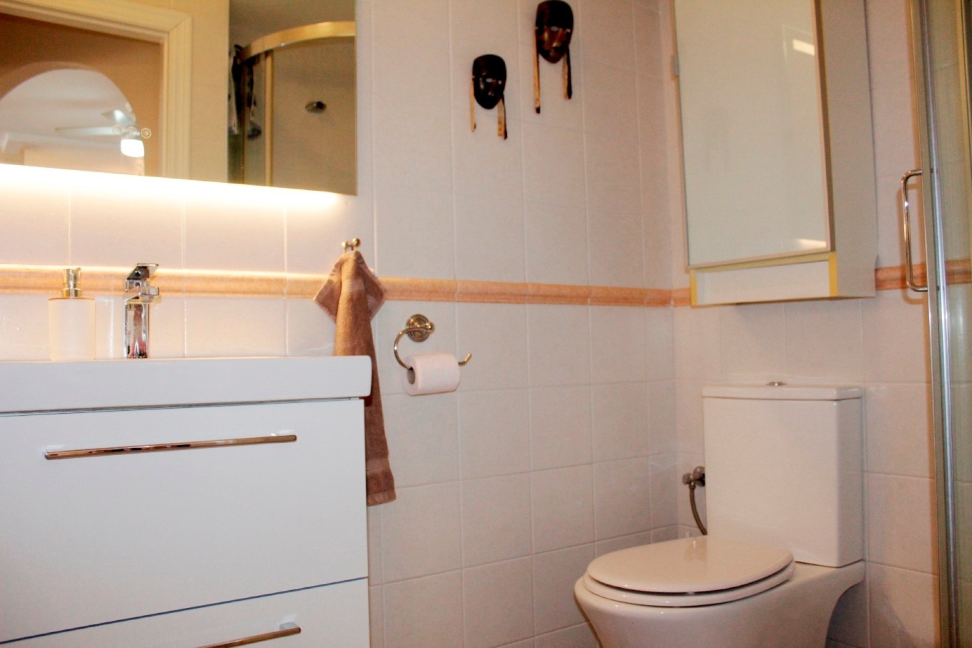 Herverkoop - Villa -
Villamartín - PAU 8