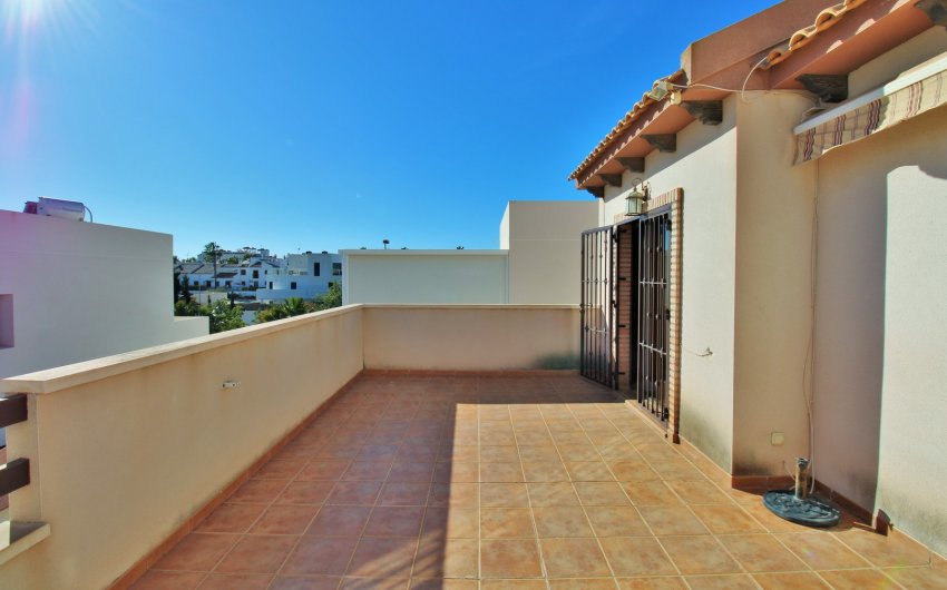 Herverkoop - Villa -
Villamartín - PAU 8