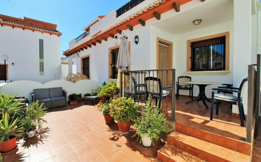 Herverkoop - Villa -
Villamartín - PAU 8