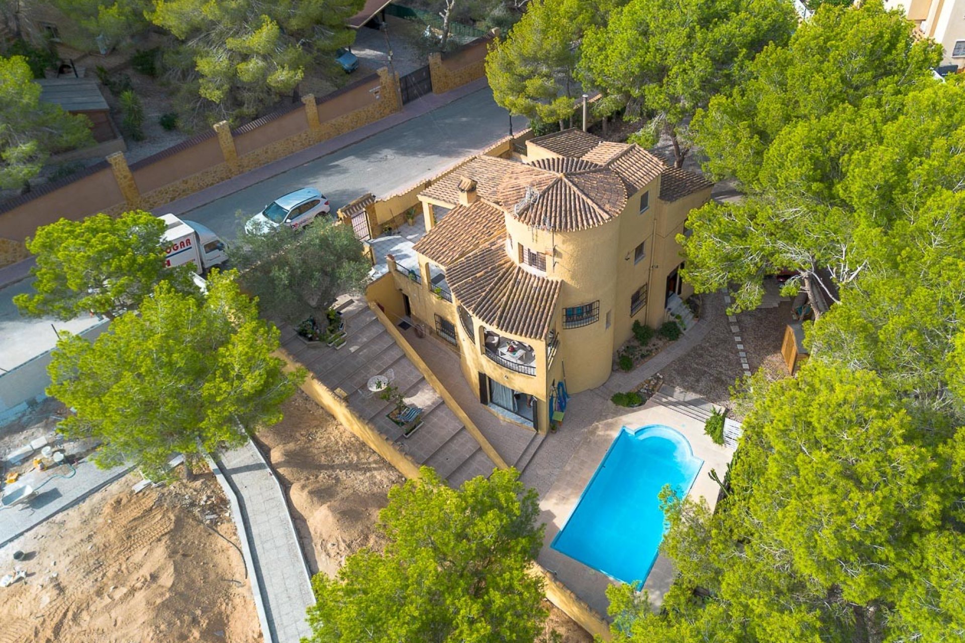 Herverkoop - Villa -
Villamartín - Res. Las Filipinas