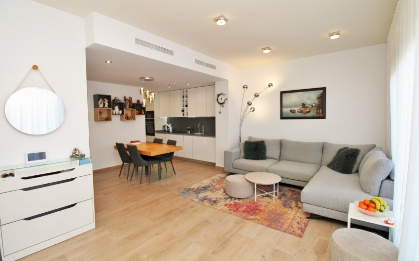 Herverkoop - Villa -
Villamartín