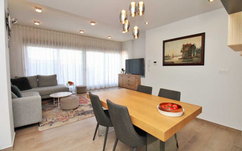 Herverkoop - Villa -
Villamartín