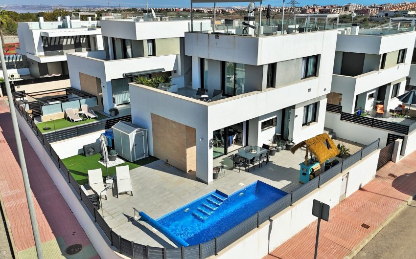 Herverkoop - Villa -
Villamartín