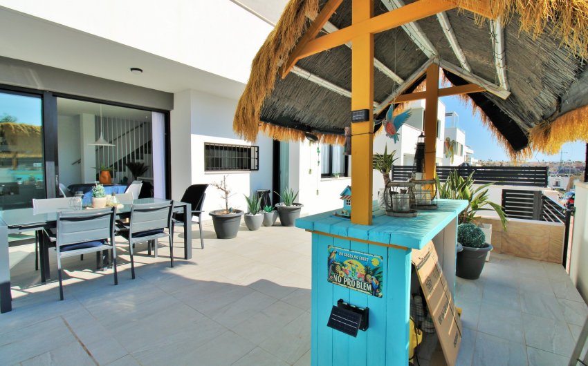 Herverkoop - Villa -
Villamartín