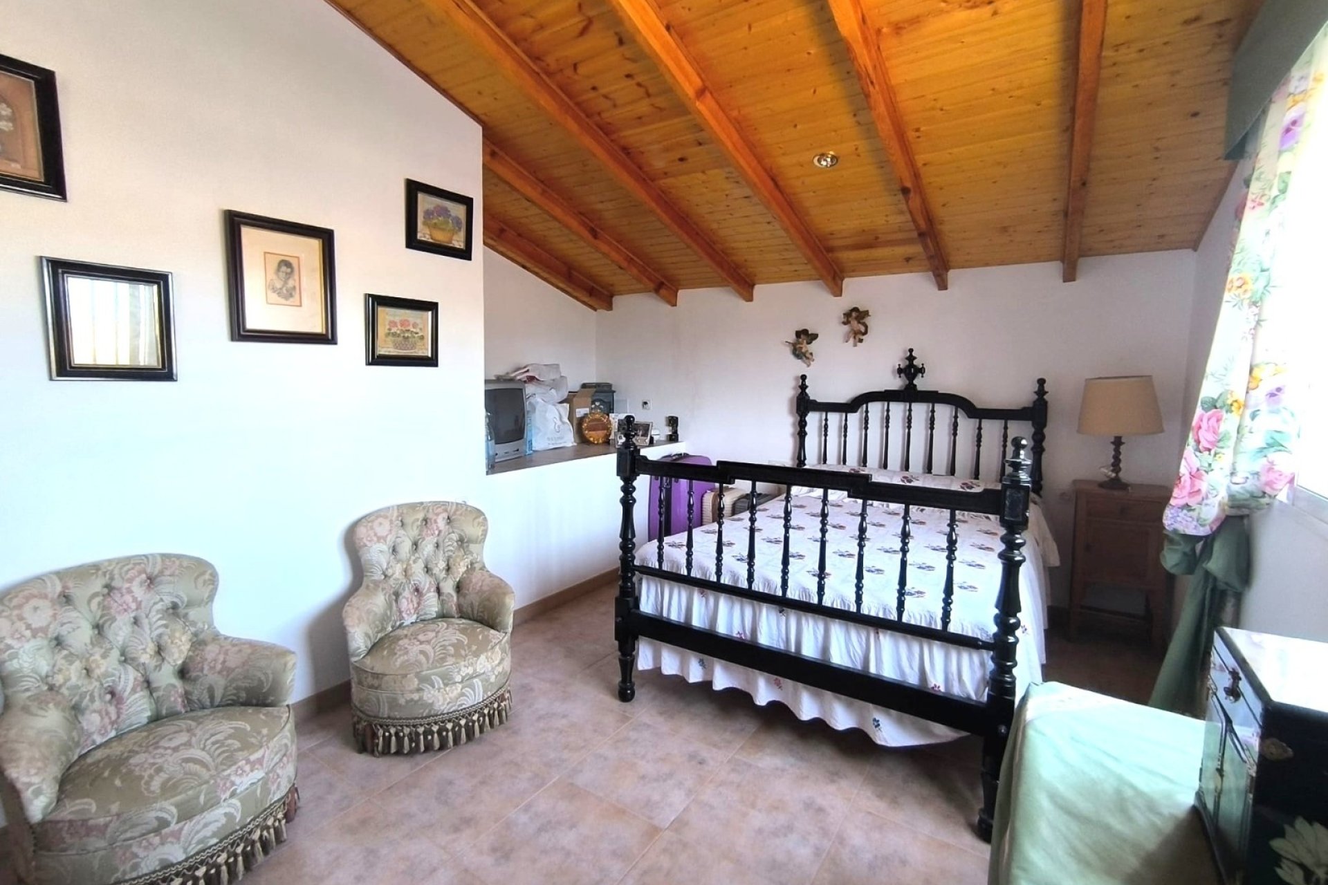 Herverkoop - Villa -
Villena - Inland
