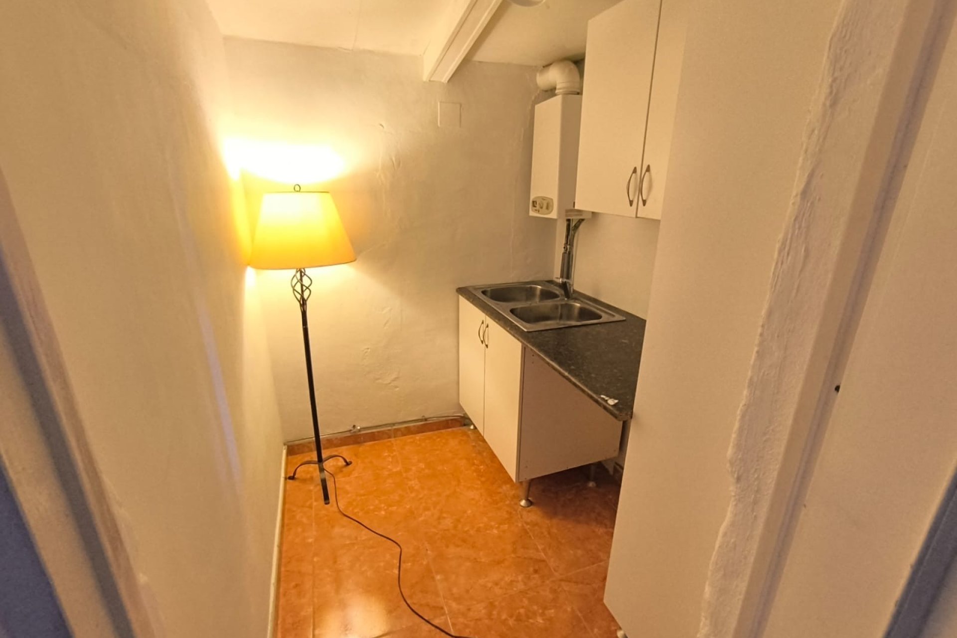 Herverkoop - Villa -
Villena - Inland