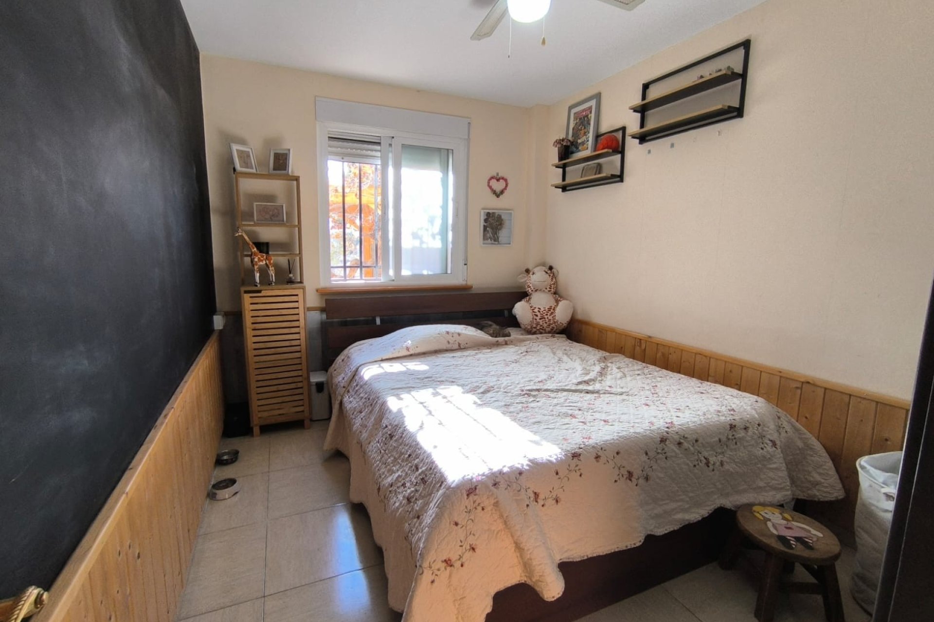 Herverkoop - Villa -
Villena - Inland