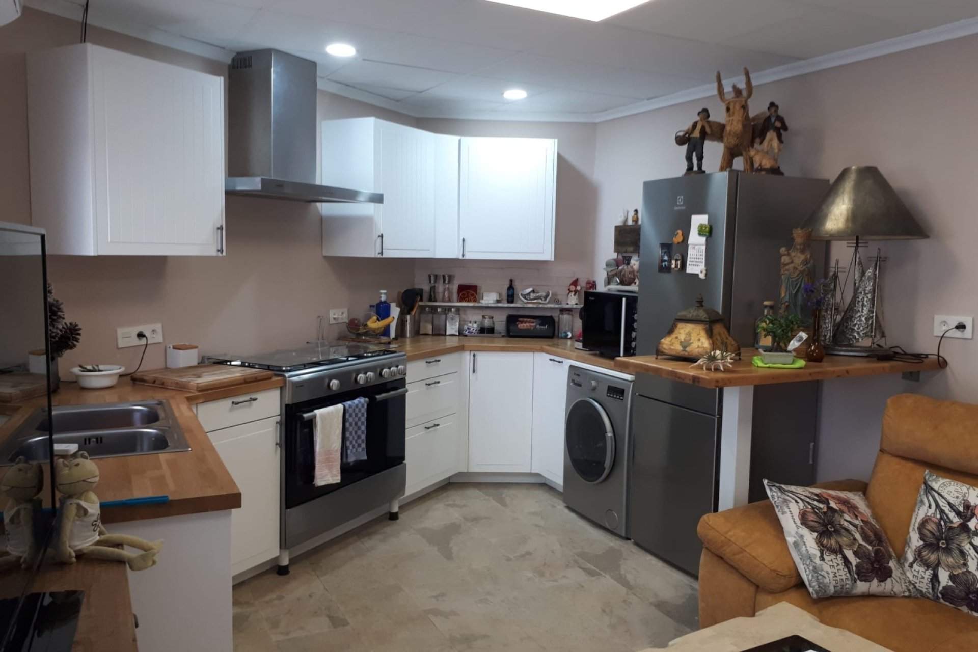 Herverkoop - Villa -
Villena - Inland