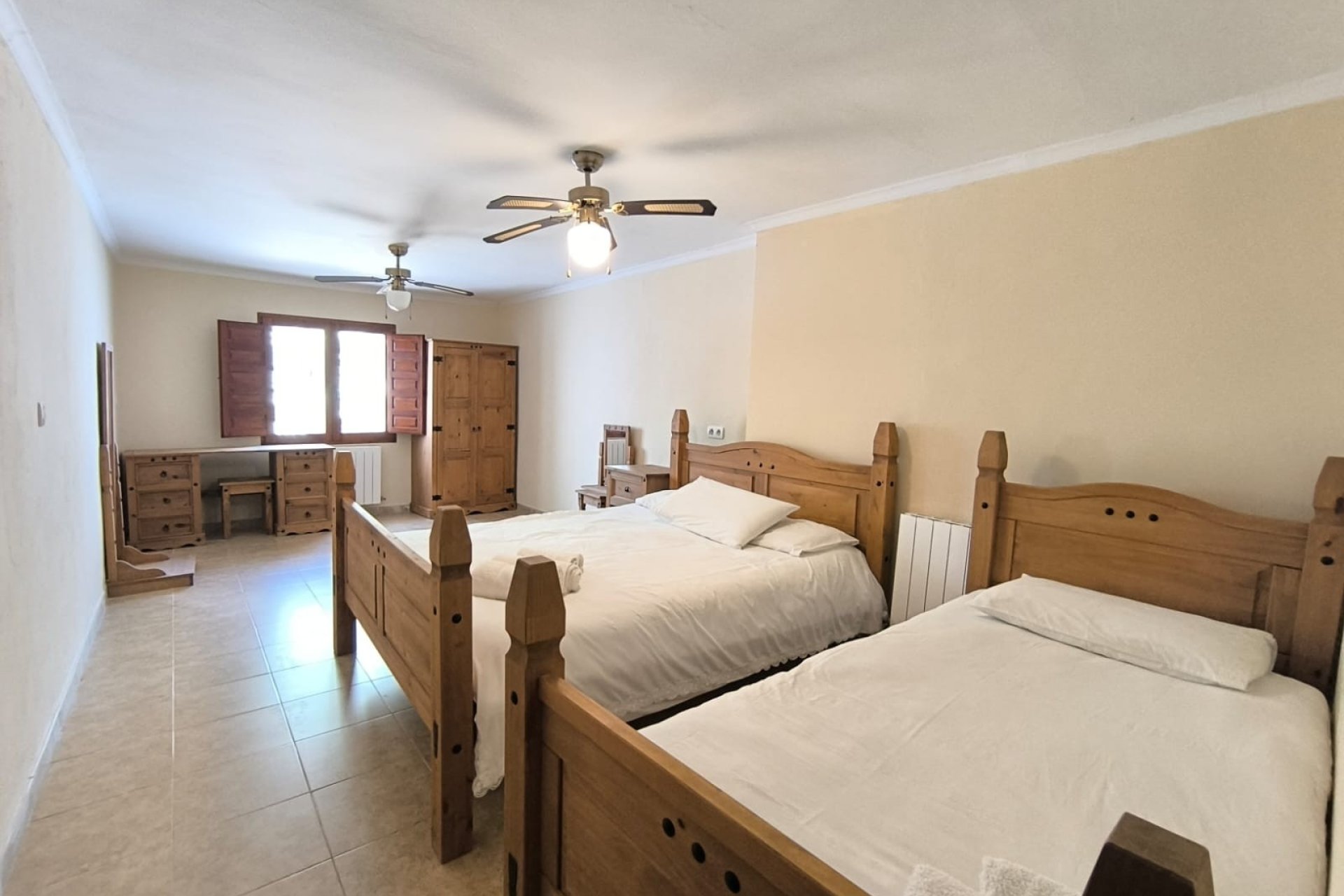 Herverkoop - Villa -
Villena - Inland