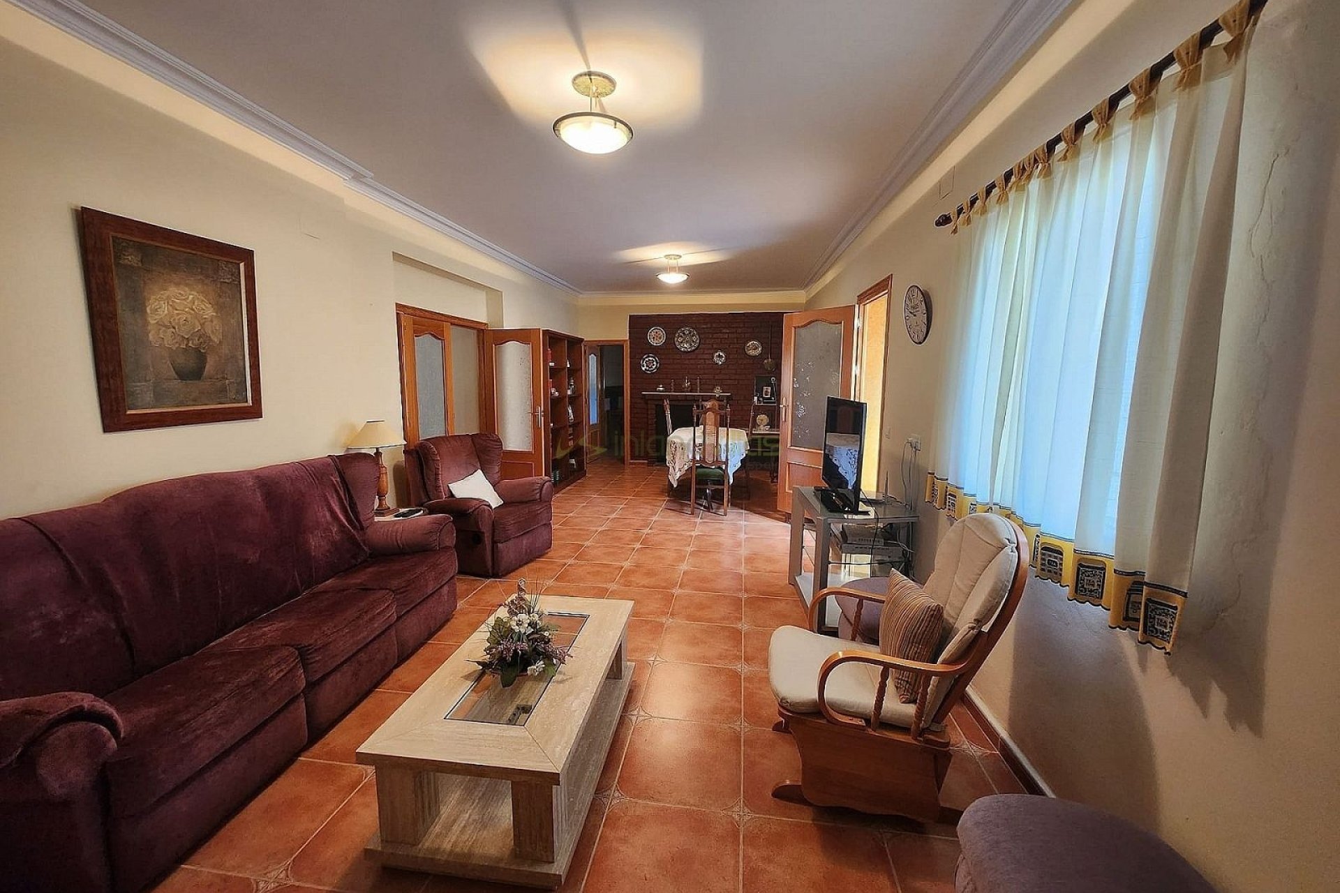 Herverkoop - Villa -
Villena