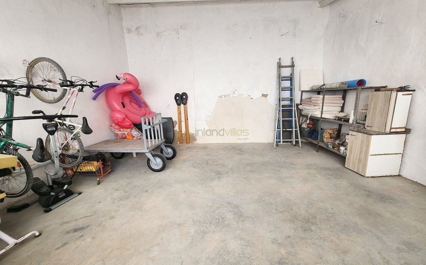 Herverkoop - Villa -
Villena