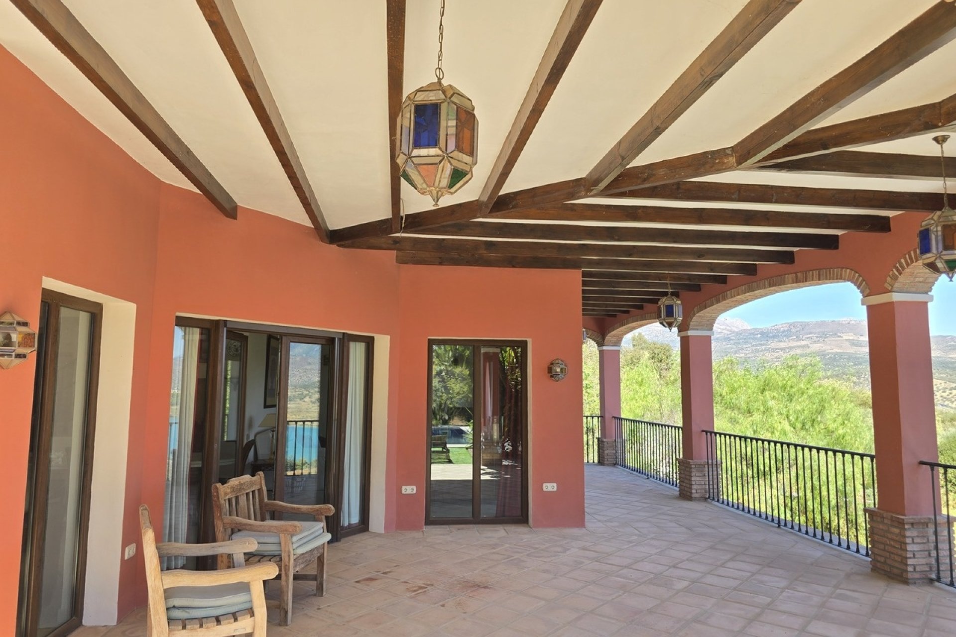 Herverkoop - Villa -
Vinuela - Inland