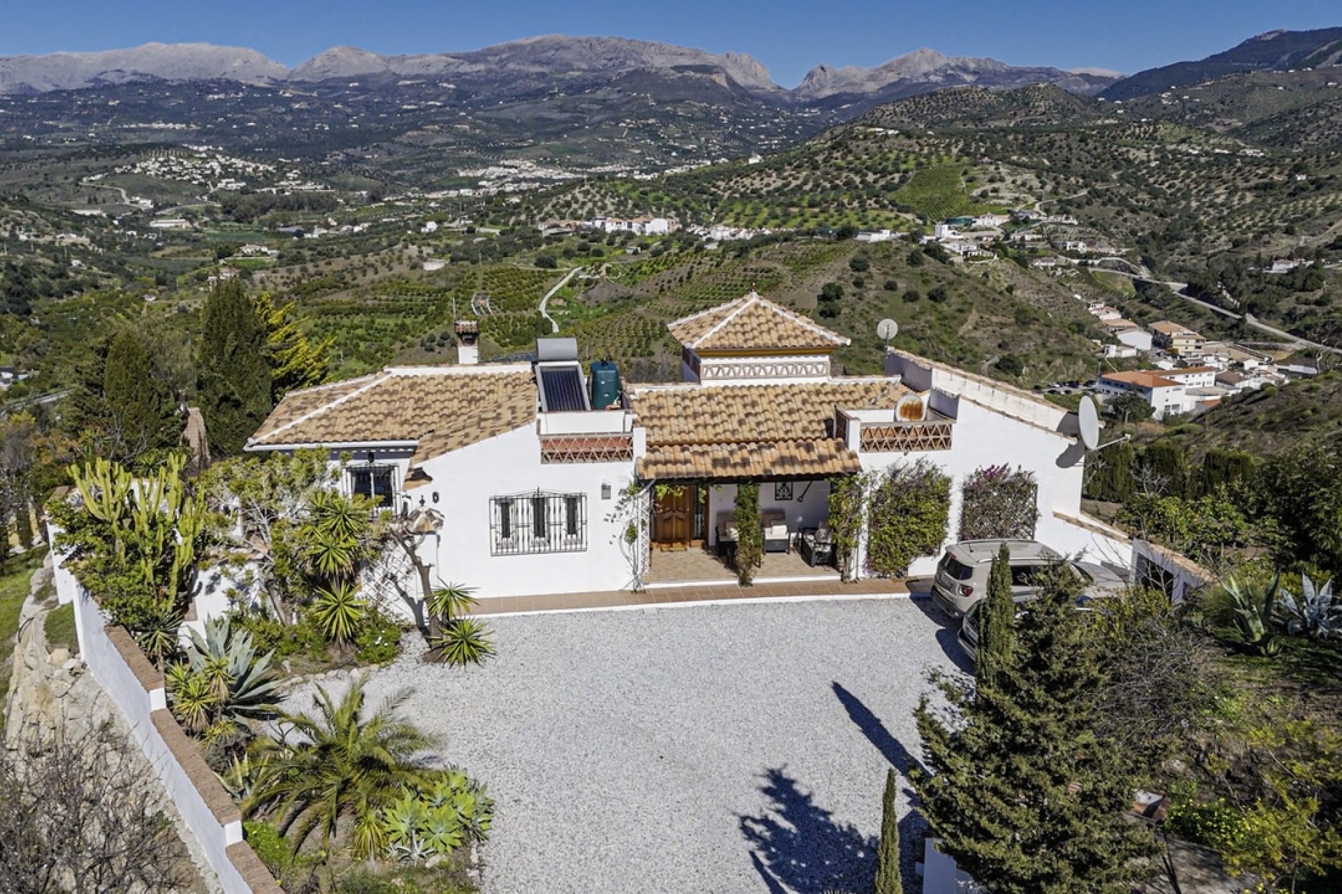 Herverkoop - Villa -
Vinuela - Inland