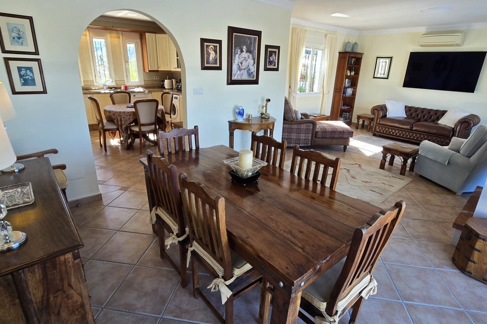 Herverkoop - Villa -
Vinuela - Inland