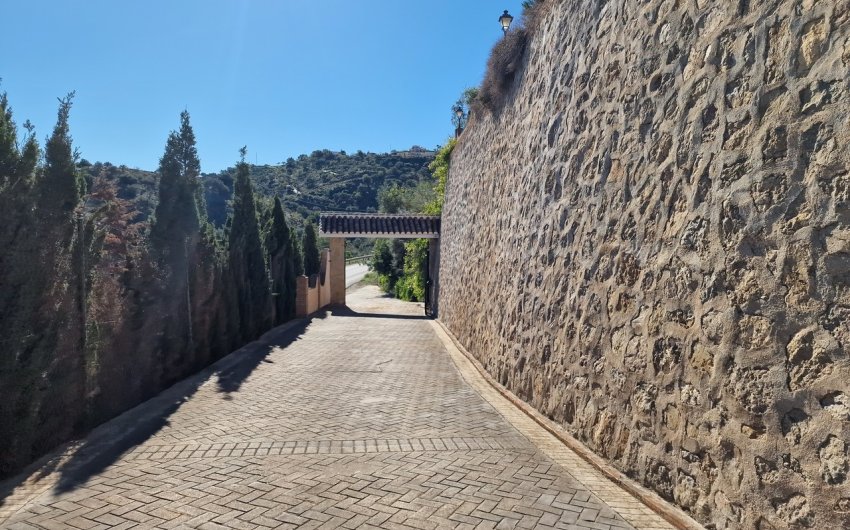 Herverkoop - Villa -
Vinuela - Inland