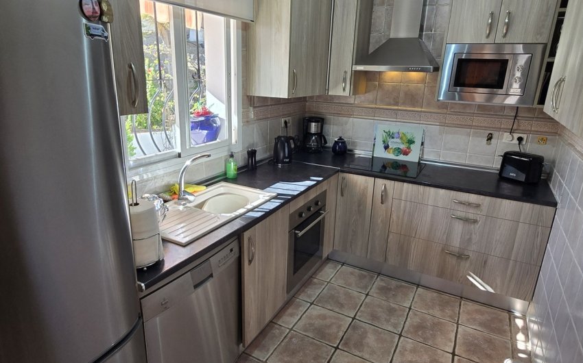 Herverkoop - Villa -
Vinuela - Inland