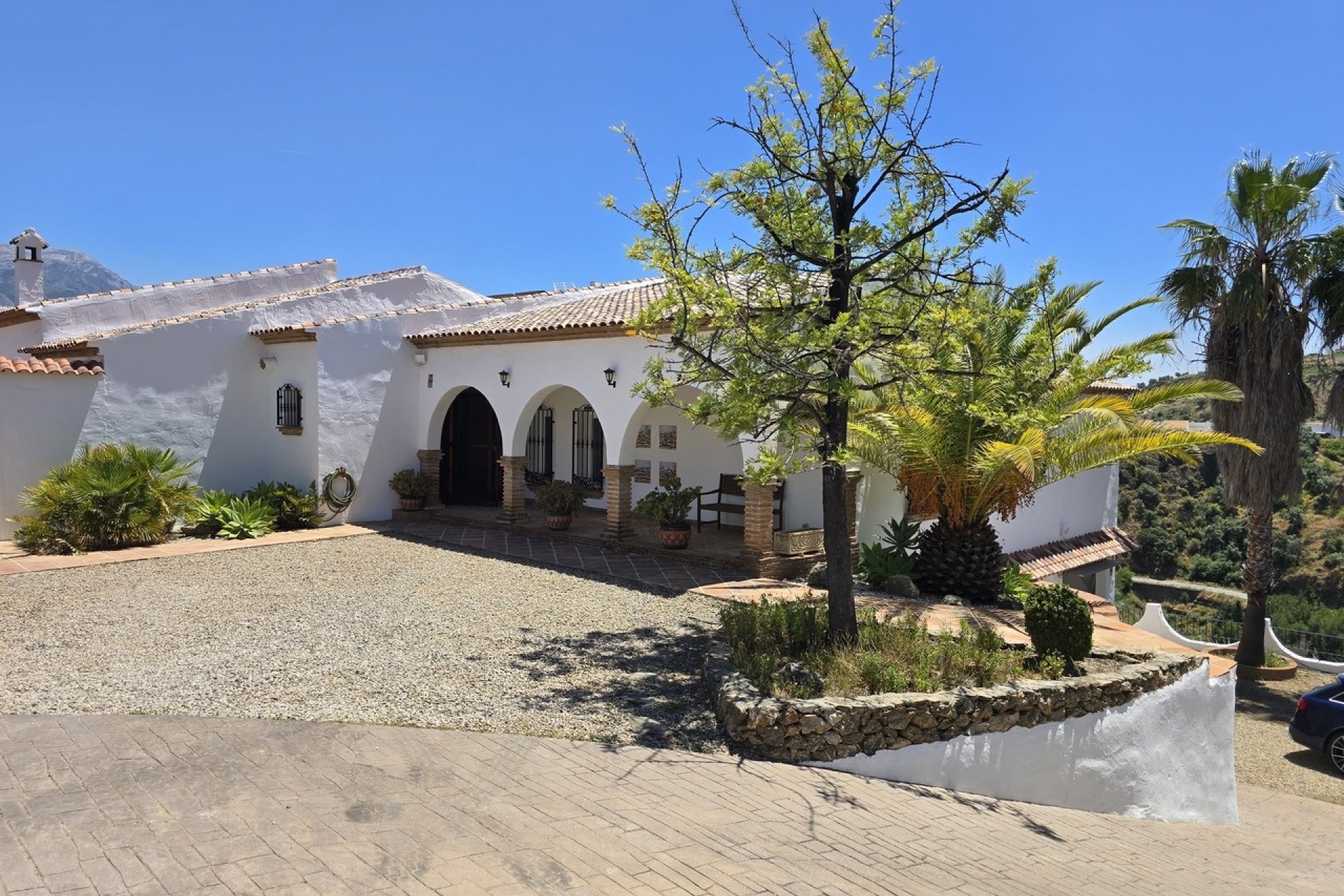 Herverkoop - Villa -
Vinuela - Inland