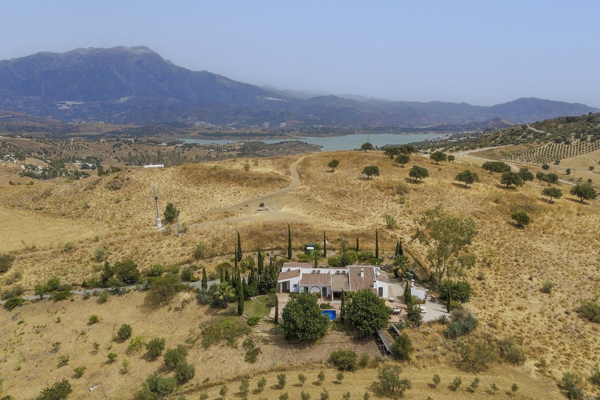 Herverkoop - Villa -
Vinuela - Inland