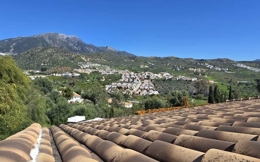 Herverkoop - Villa -
Vinuela - Inland