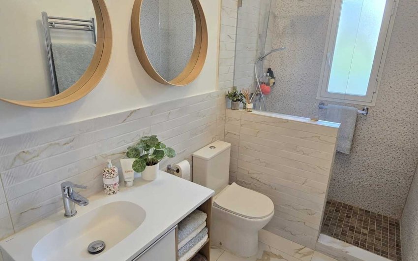 Herverkoop - Villa -
Vinuela - Inland