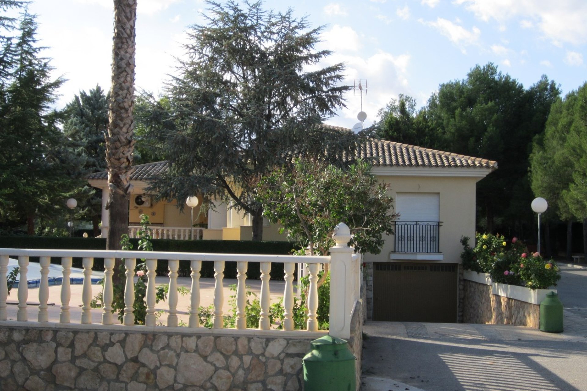 Herverkoop - Villa -
Yecla - Inland