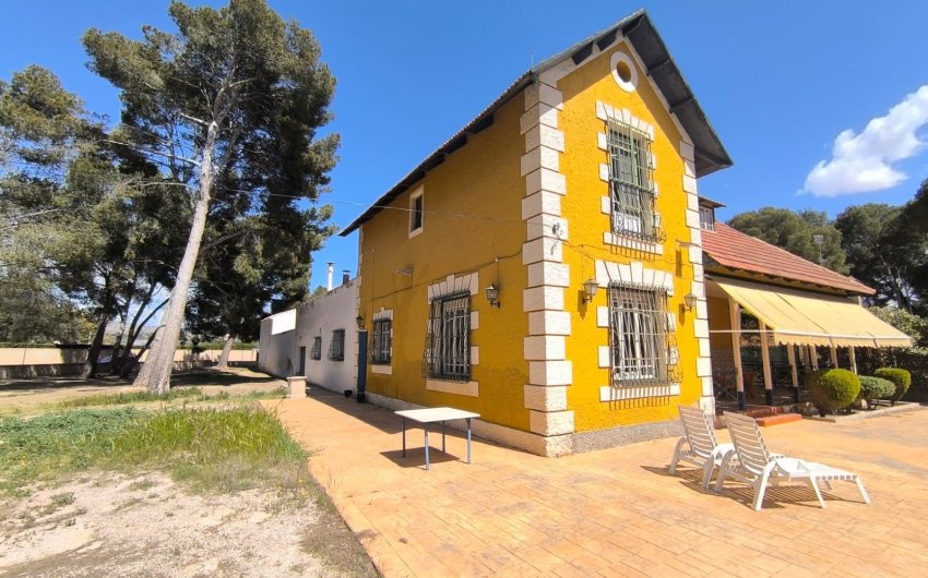 Herverkoop - Villa -
Yecla - Inland