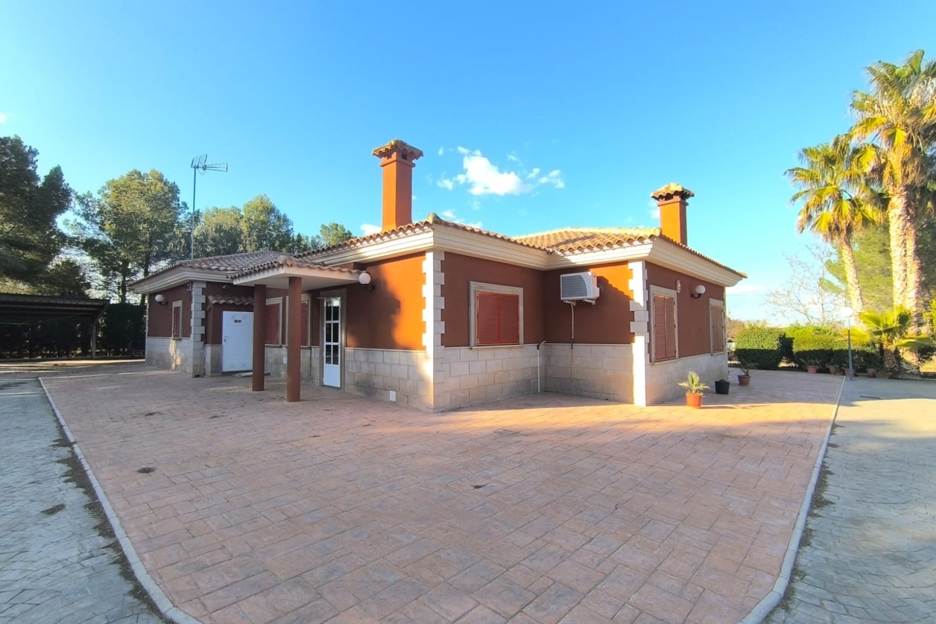 Herverkoop - Villa -
Yecla - Inland