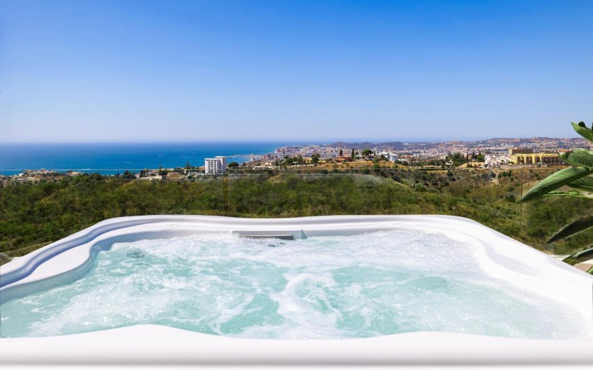 New Build - Apartment -
Fuengirola - Higueron