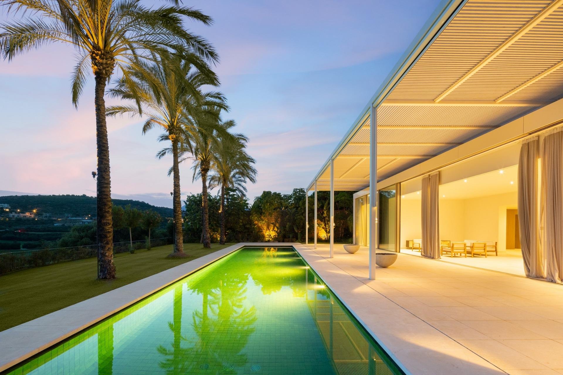 New Build - Villa -
Casares - Pedregales