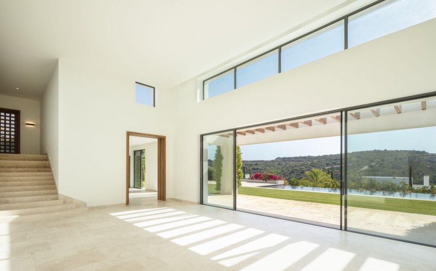 New Build - Villa -
Casares - Pedregales