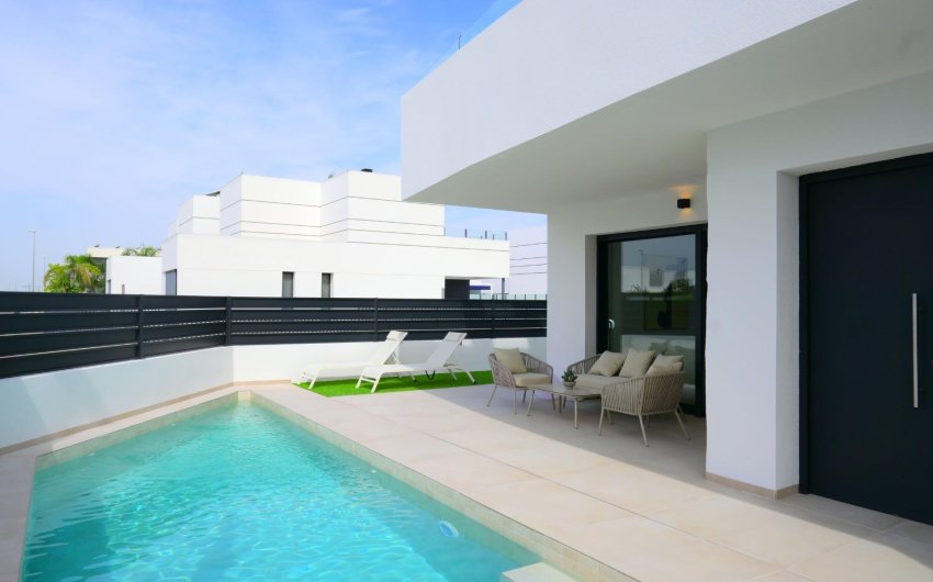 New Build - Villa -
Dolores - polideportivo