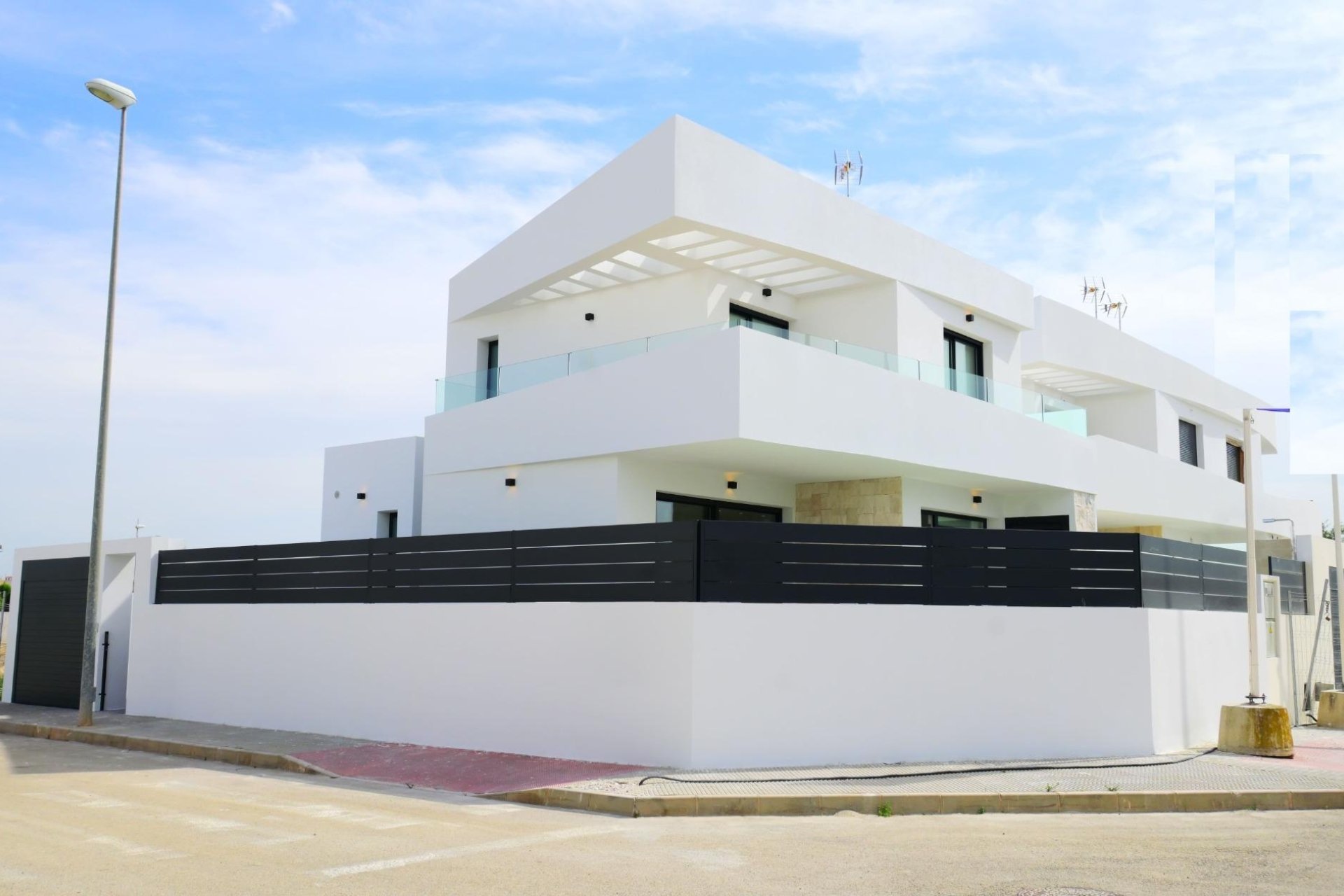 New Build - Villa -
Dolores - polideportivo