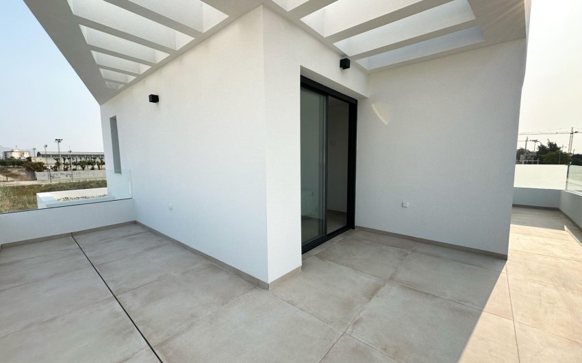 New Build - Villa -
Dolores - polideportivo