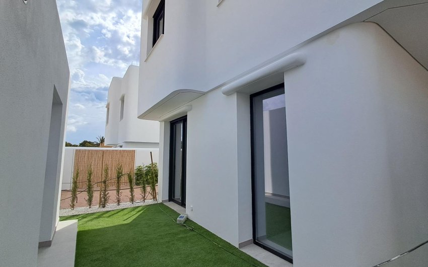 Nieuwbouw Woningen - Villa -
Alfas del Pí - El Albir