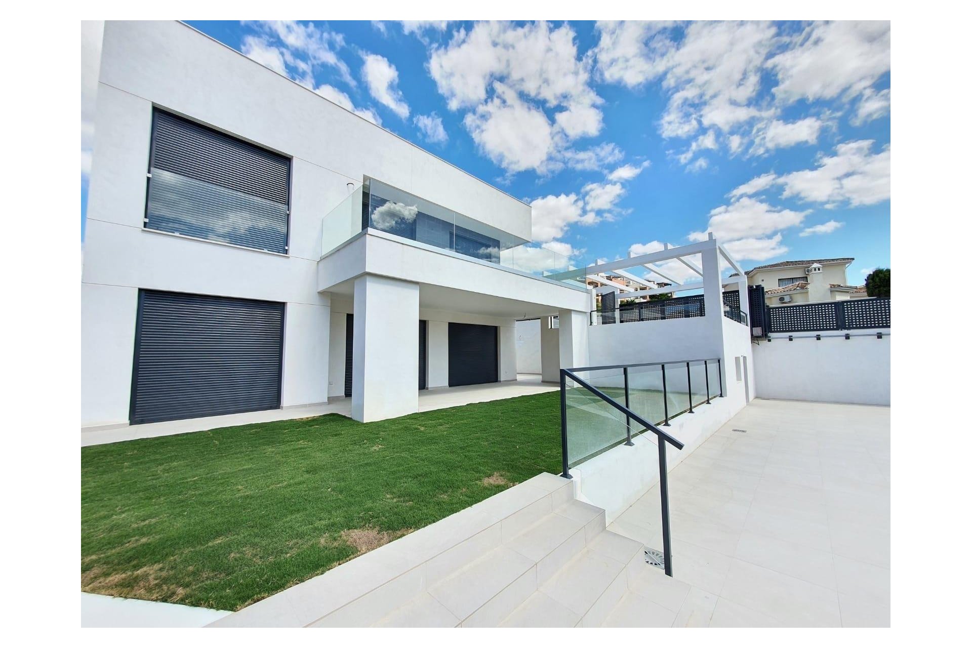 Nieuwbouw Woningen - Villa -
Manilva - La Duquesa