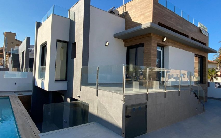 Nieuwbouw Woningen - Villa -
Torrevieja - La Mata