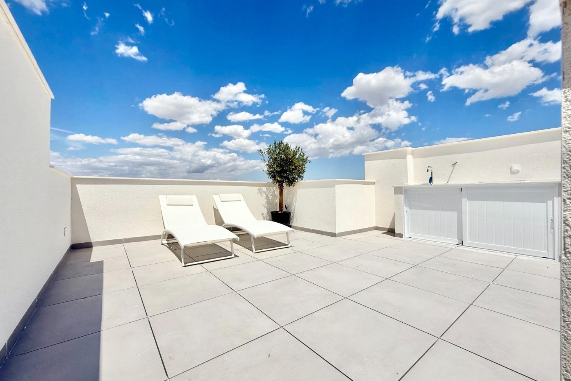 Nouvelle construction - Town House -
Cox - San Fernando