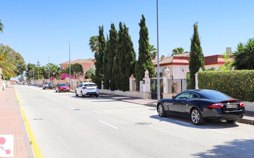 Nouvelle construction - Villa -
San Fulgencio - La Escuera