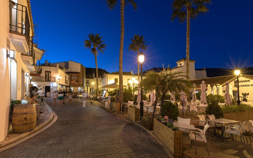 Obra nueva - Apartment -
Benahavís - pueblo