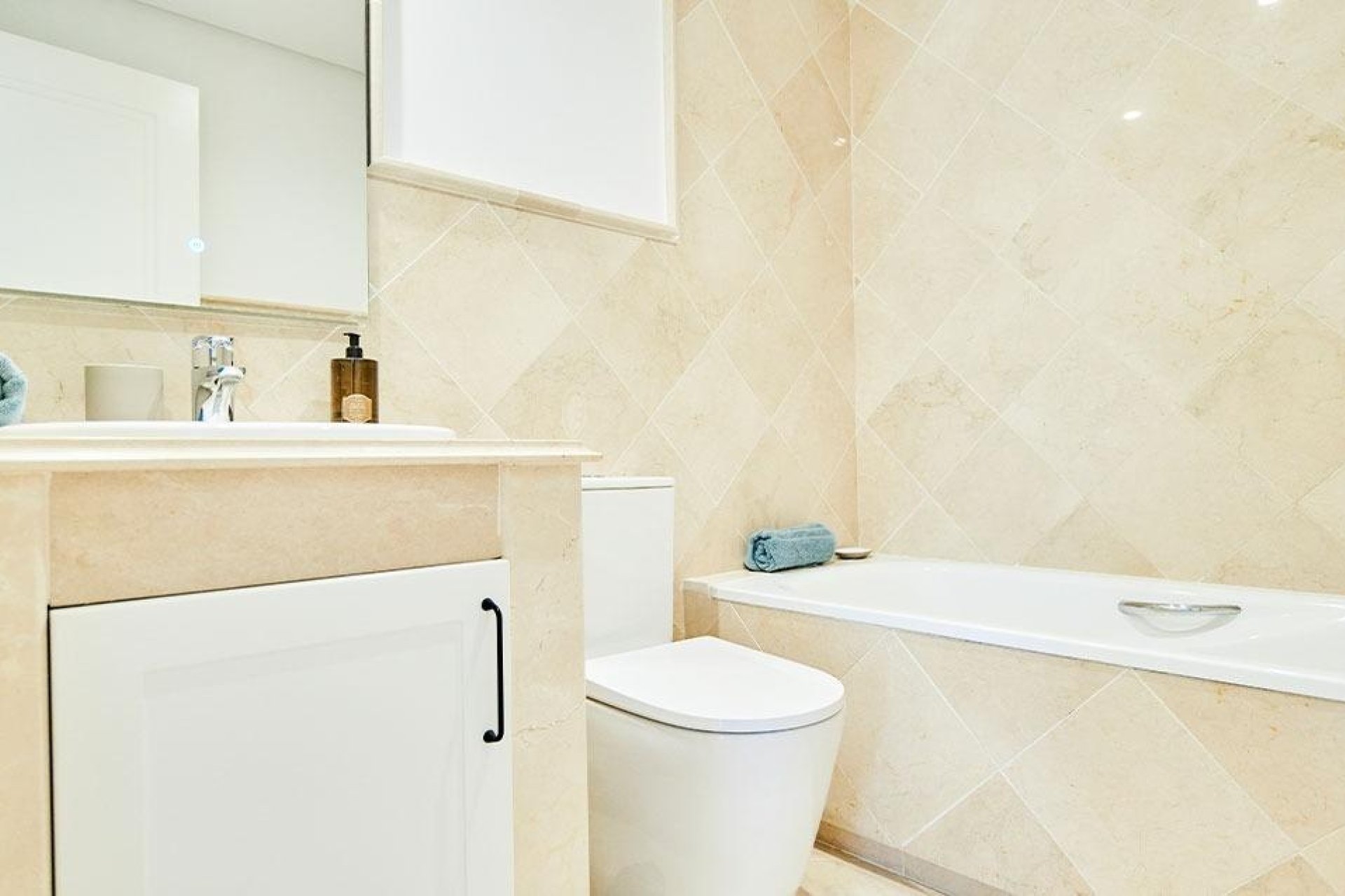 Obra nueva - Apartment -
Marbella - Nueva Andalucia