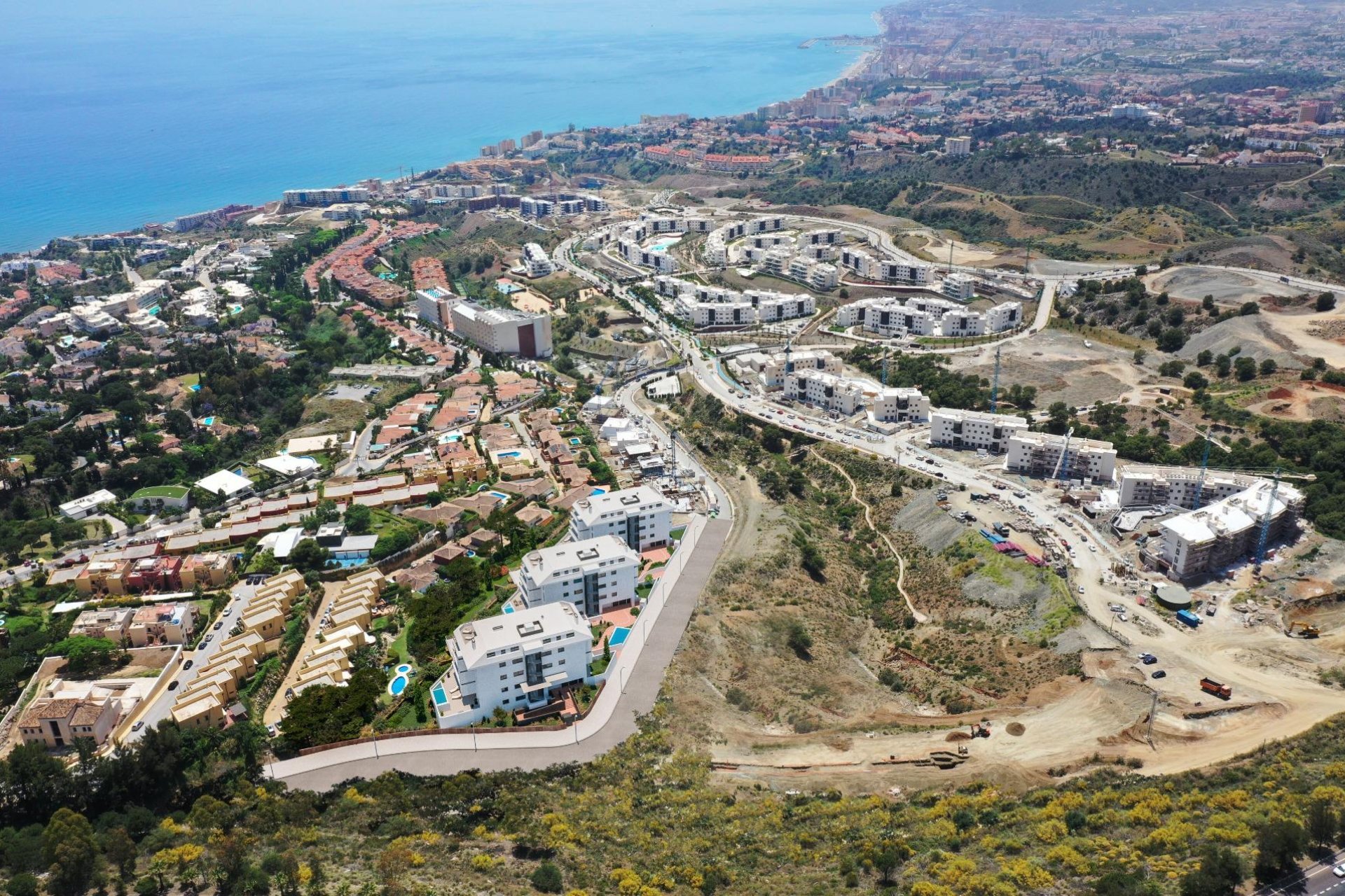 Obra nueva - Ático -
Fuengirola - Higueron