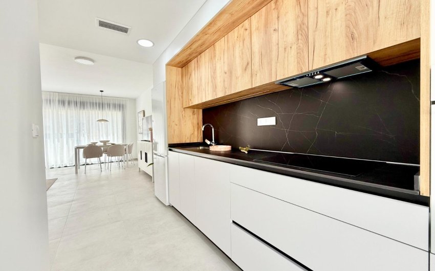 Obra nueva - Town House -
Cox - San Fernando