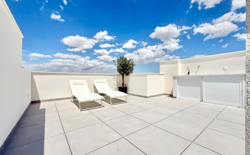 Obra nueva - Town House -
Cox - San Fernando