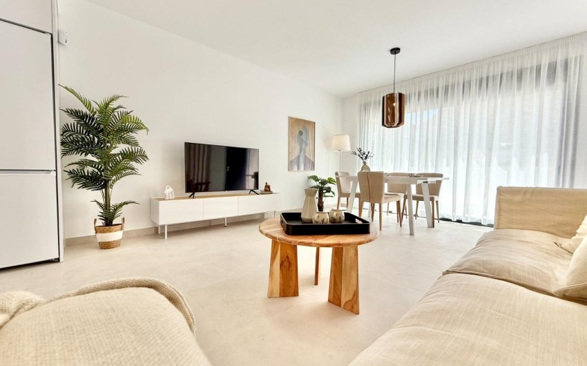 Obra nueva - Town House -
Cox - San Fernando