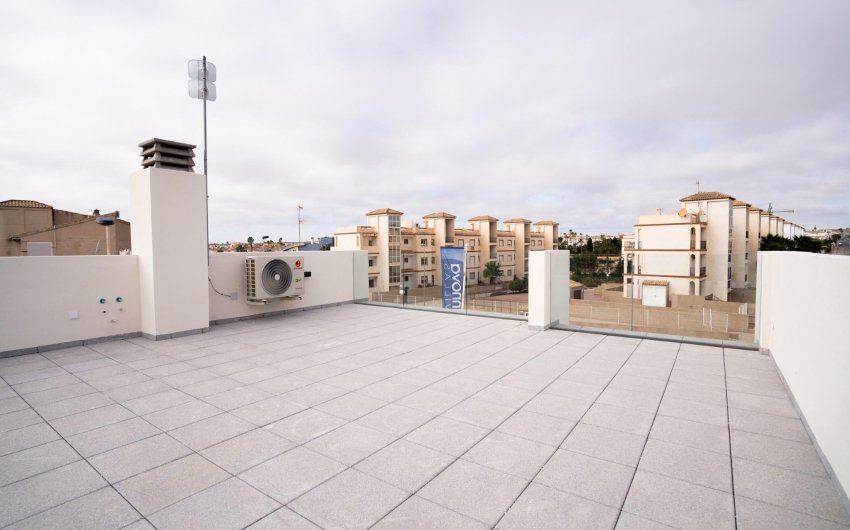 Obra nueva - Town House -
Orihuela Costa - Entre golf
