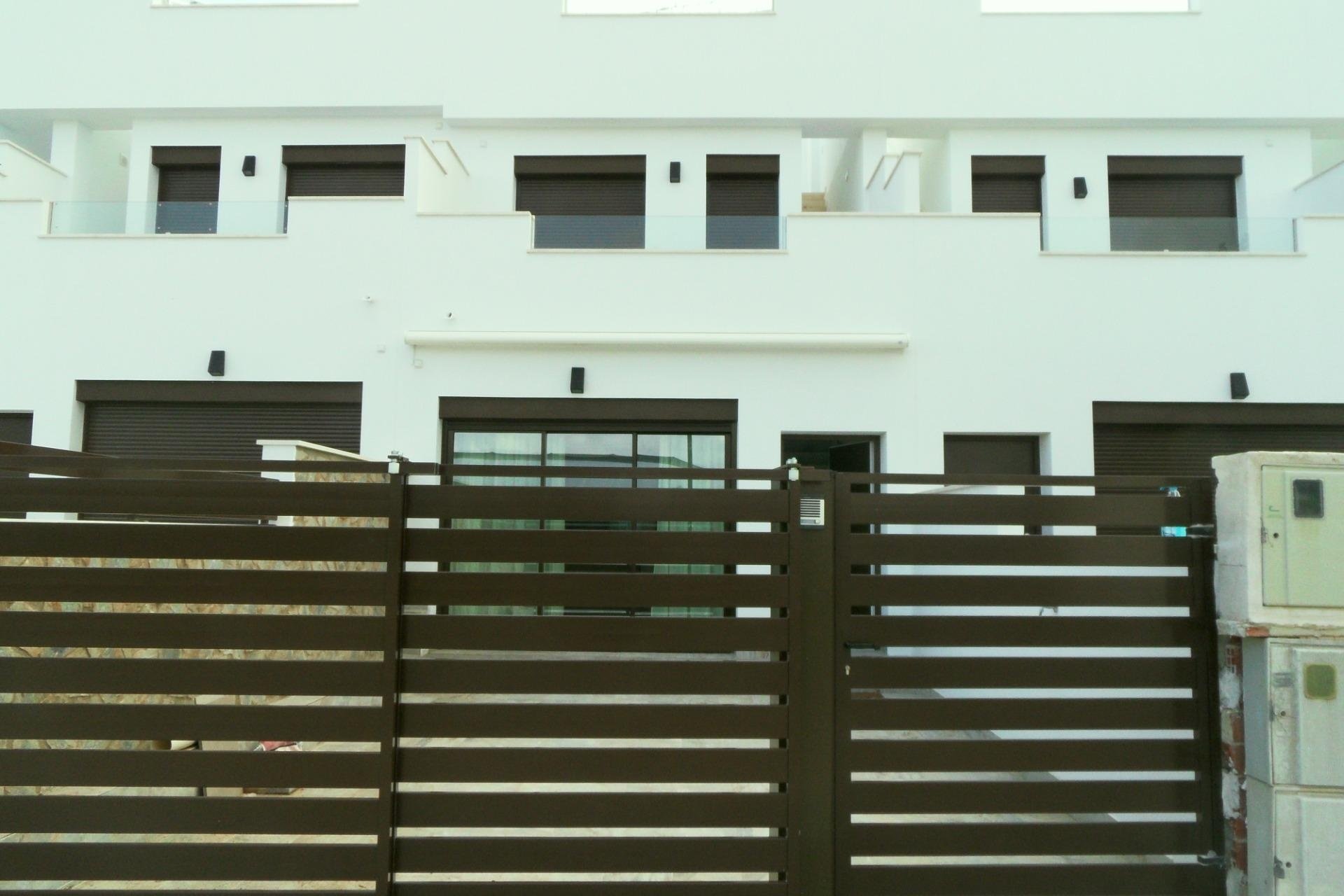 Obra nueva - Town House -
Pilar de la Horadada - parque Andromeda