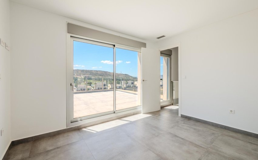 Obra nueva - Villa -
Algorfa - La Finca Golf