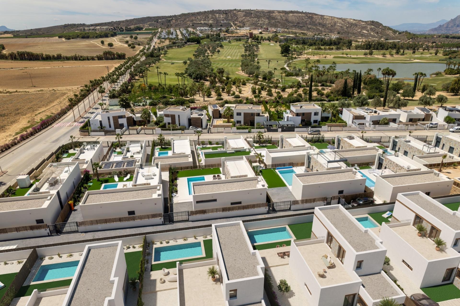 Obra nueva - Villa -
Algorfa - La Finca Golf