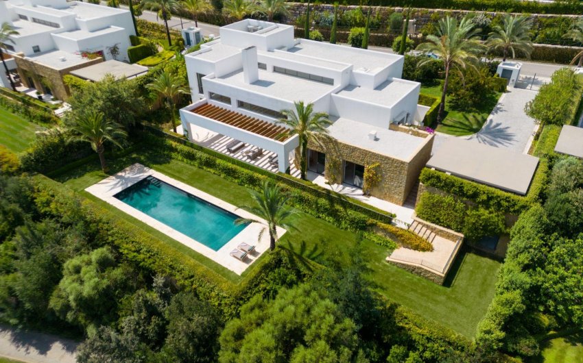 Obra nueva - Villa -
Casares - Pedregales